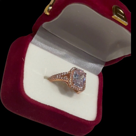 Rose gold stamped 925 ring approximately size 5.5 - Picture 4 of 10